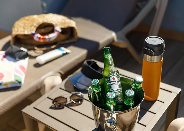 Zuza Slim Suites